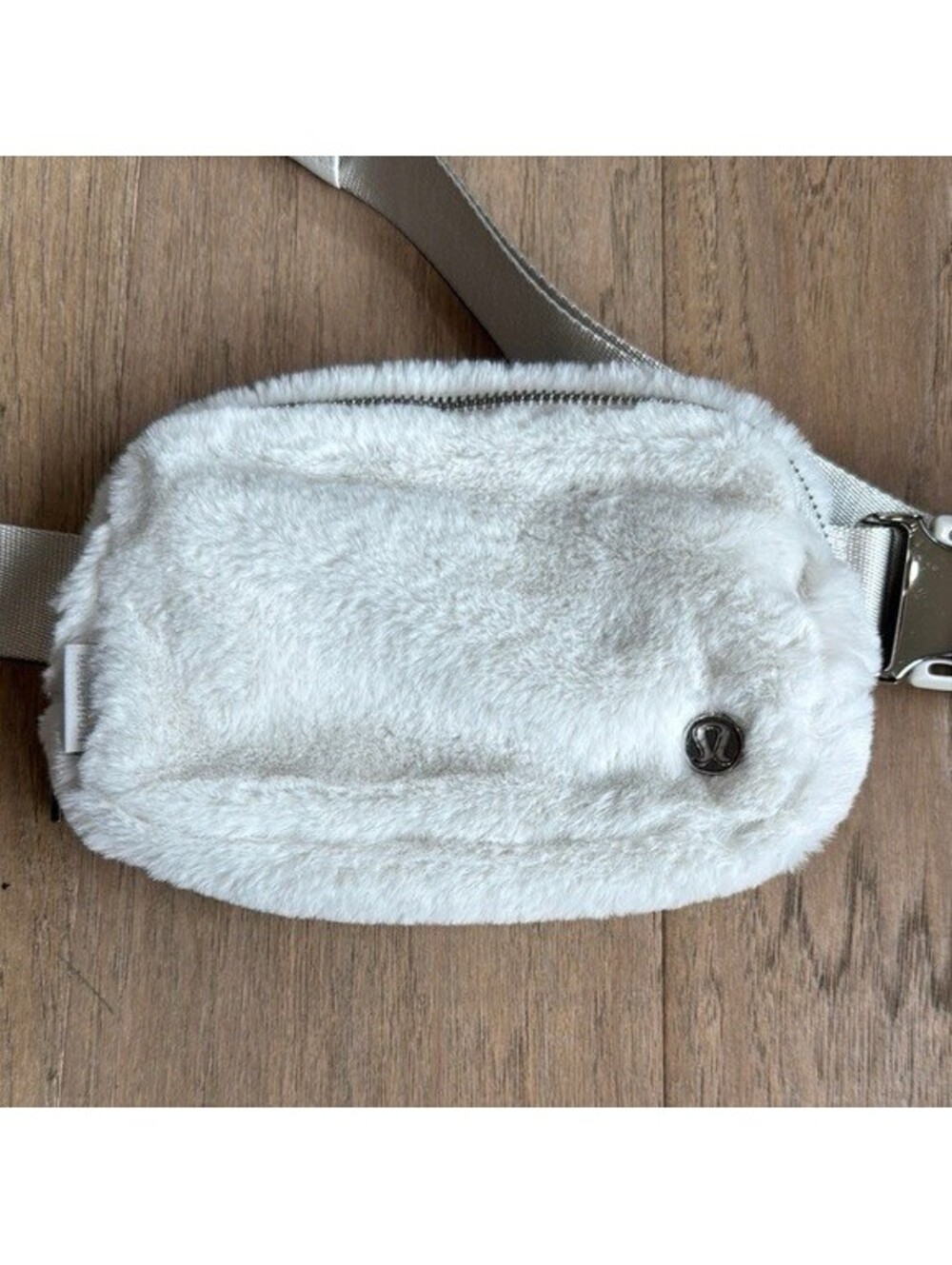 Lululemon Everywhere Fleece Belt Bag Natural Ivory Trench Silver Logo 59567